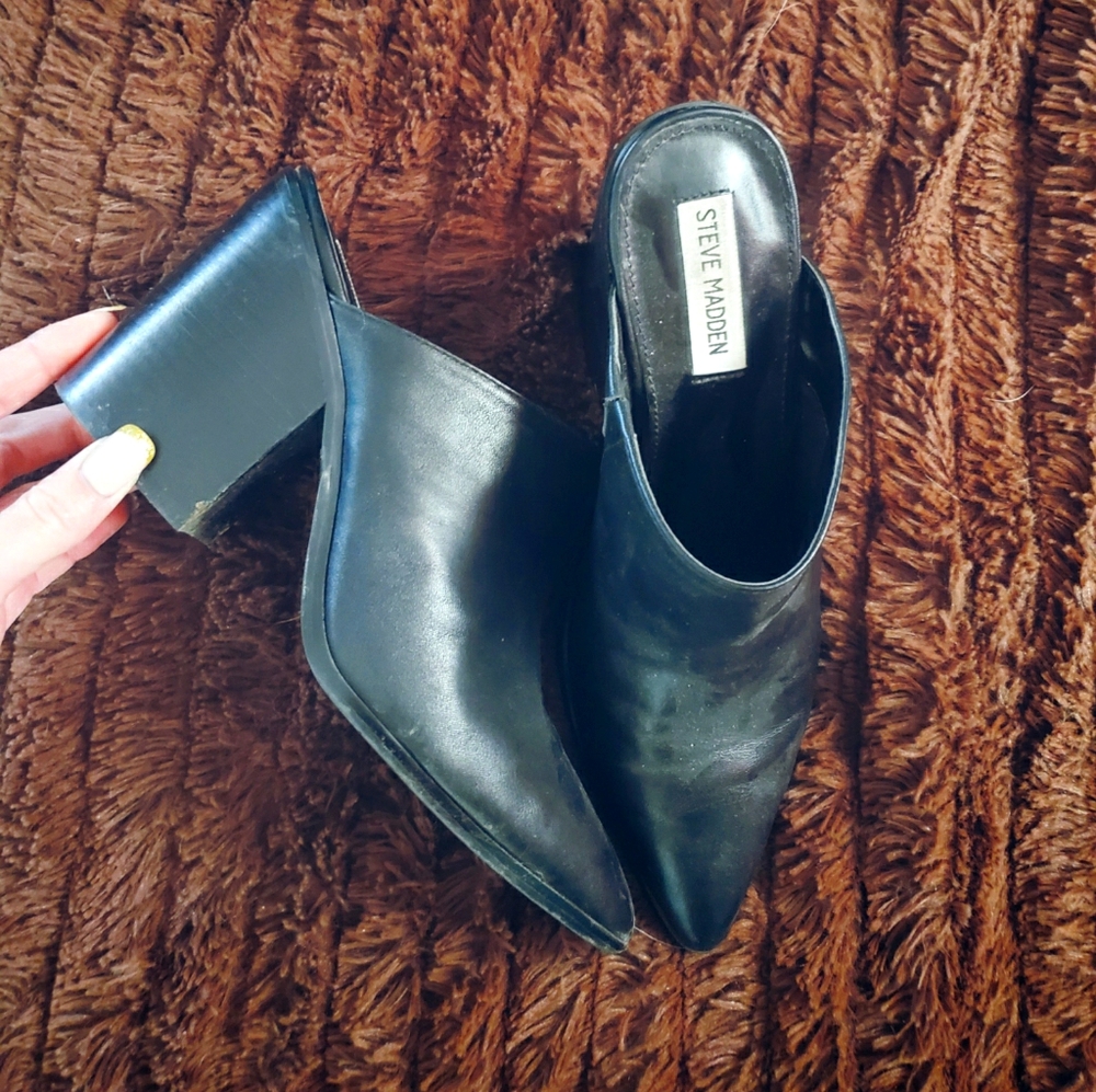 Steve Madden Mules 9.0